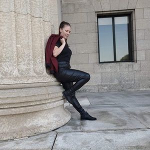 Meet your Posher, Angelie